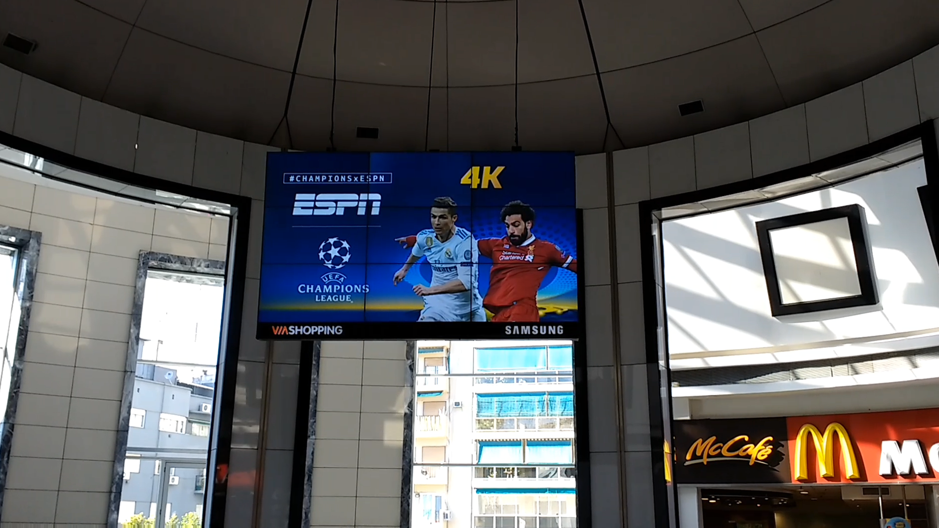 UEFA shopping Abasto